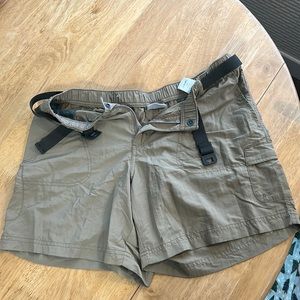 Columbia women’s hiking shorts